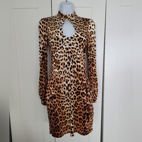 NWOT Urban Outfitters Silence + Noise Crushed Velvet Leopard Print Keyhole Dress - Picture 4 of 12